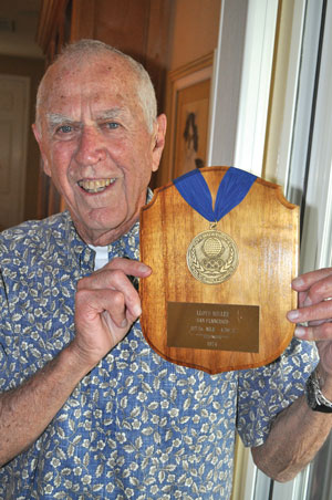 with-plaque-007